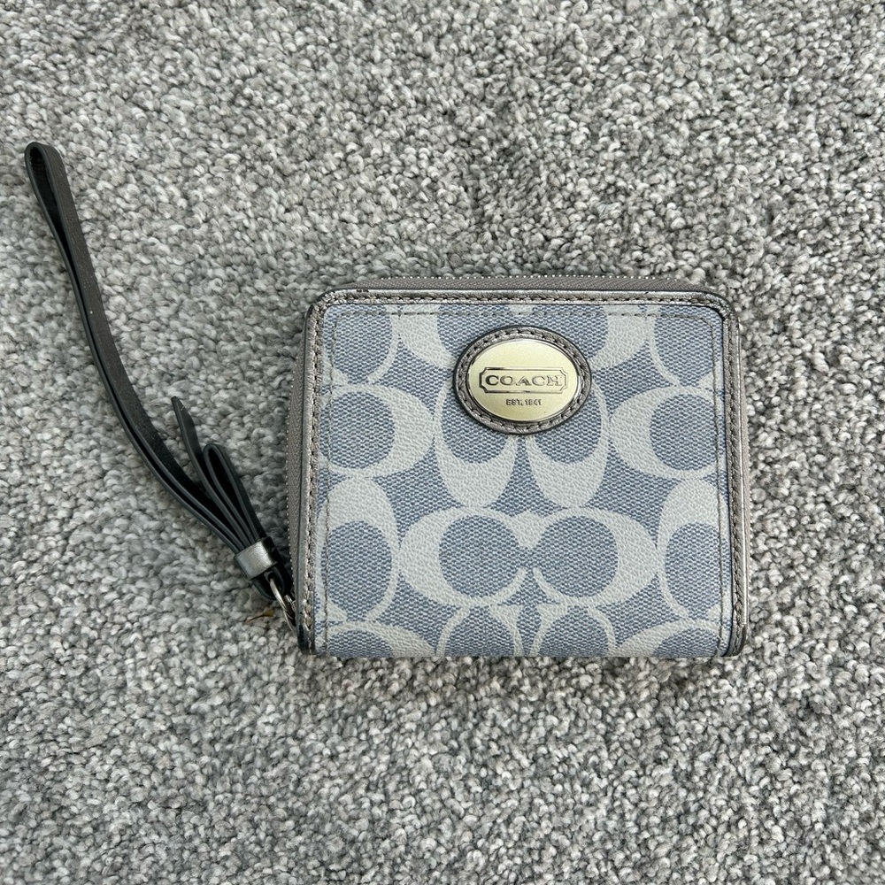Vintage Coach Zipper Wallet Wristlet